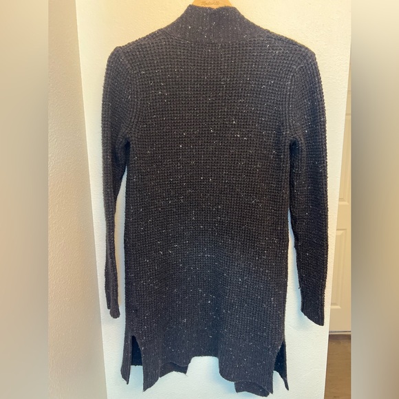 Black Old Navy Sweater - Picture 3 of 3